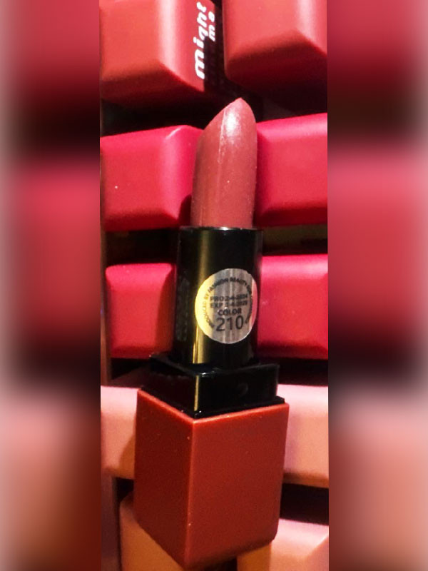 Might cinema lipstick ultra HD velvety matte, grade 210