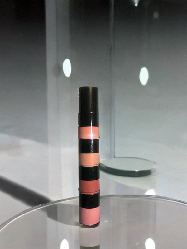 Might cinema lipgloss 4 in 1 color matte, shade 204
