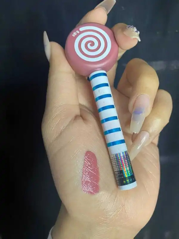 Lollipop matte liquid lipgloss might cinema grade 207