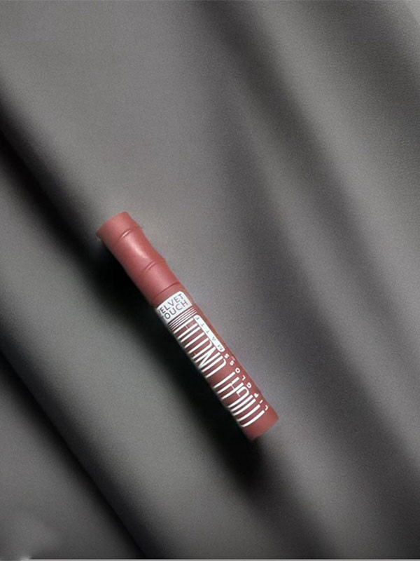 Might cinema lipgloss matte waterproof grade 208